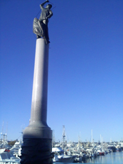Photo of Seattle Fisherman's Memorial statue